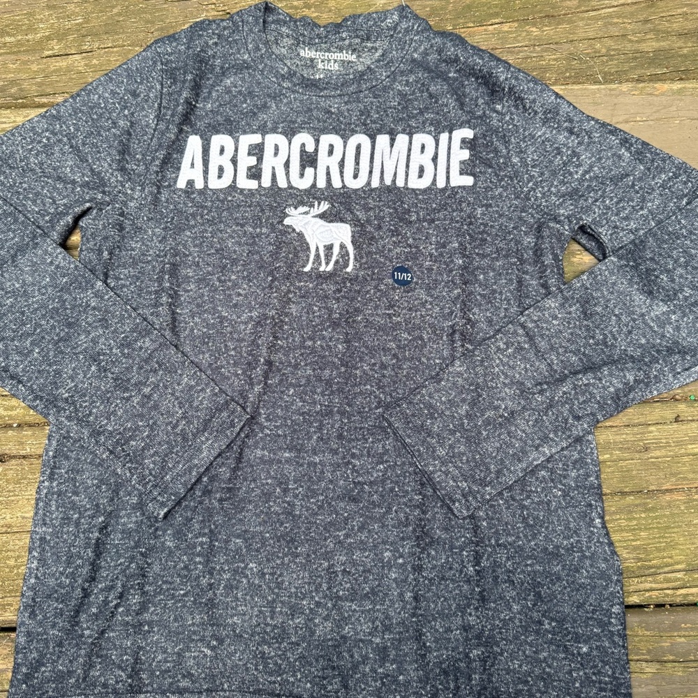 Abercrombie boys long sleeve gray top 11/12
